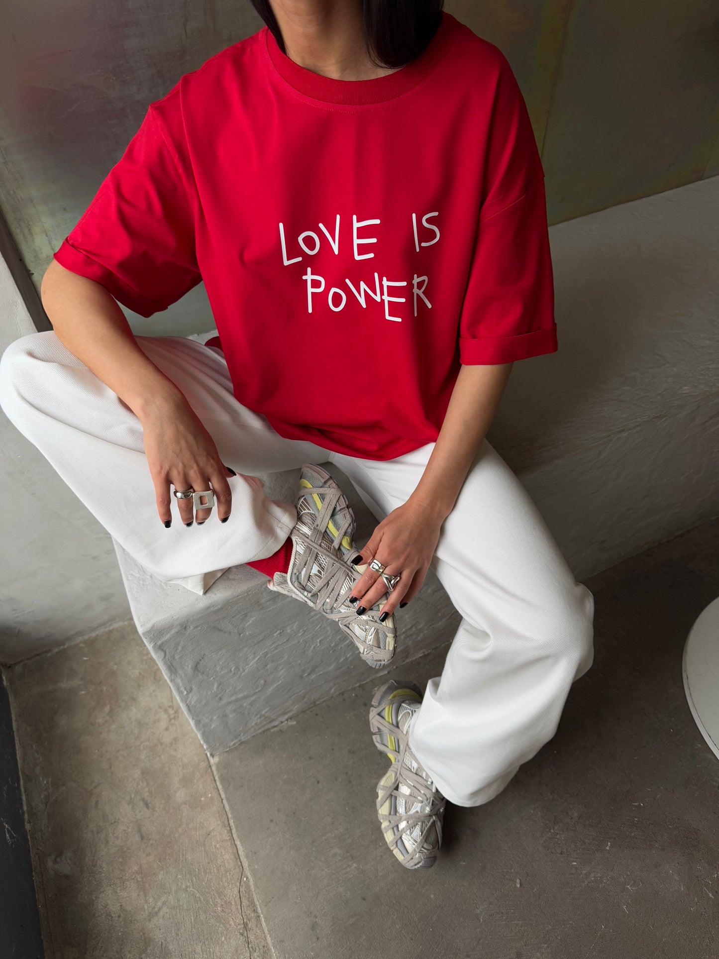 Футболка Love is power