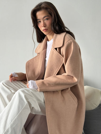 Пальто з подвійним бортом