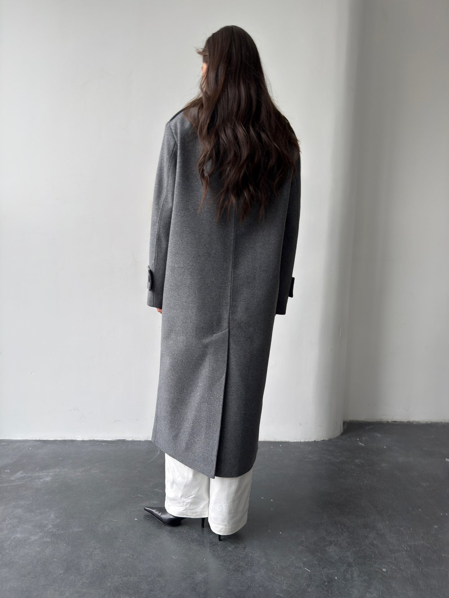 Пальто класичного крою