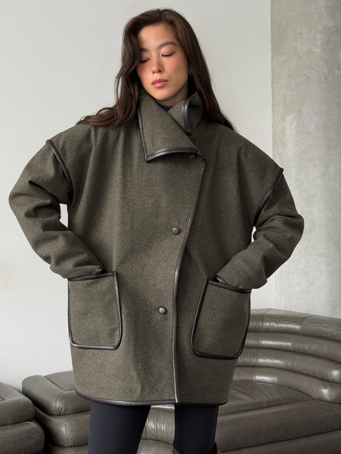 Напівпальто з кантом утеплене