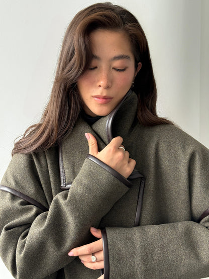 Напівпальто з кантом утеплене