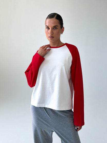 Лонгслів з акцентними рукавами