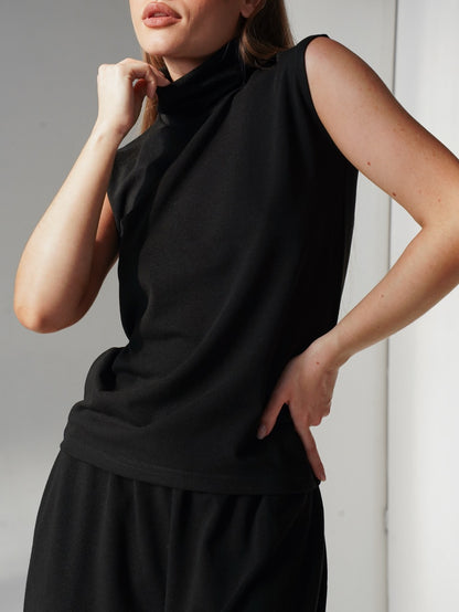 Трикотажна безрукавка