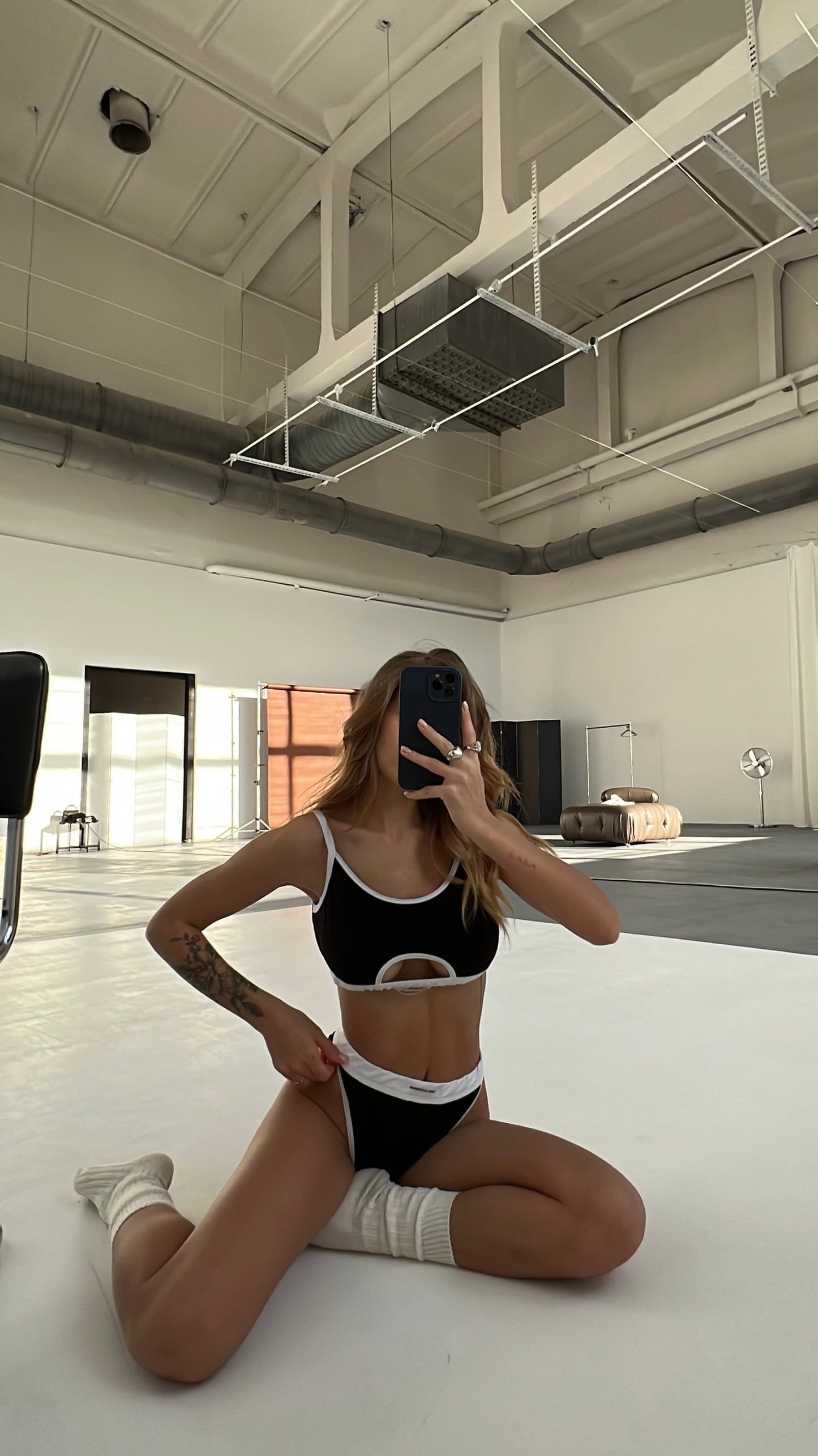 Комплект білизни з кантом та вирізом